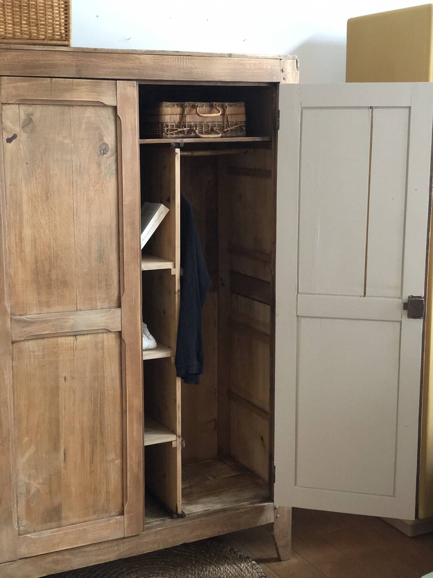 Armoire style parisienne