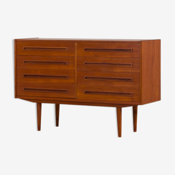 Danish mid century wide teak dresser with 8 drawers, 1960s