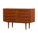 Danish mid century wide teak dresser with 8 drawers, 1960s