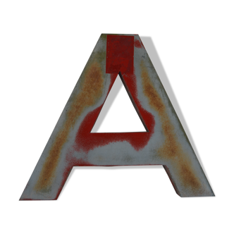 Lettre d'enseigne en zinc ancienne A