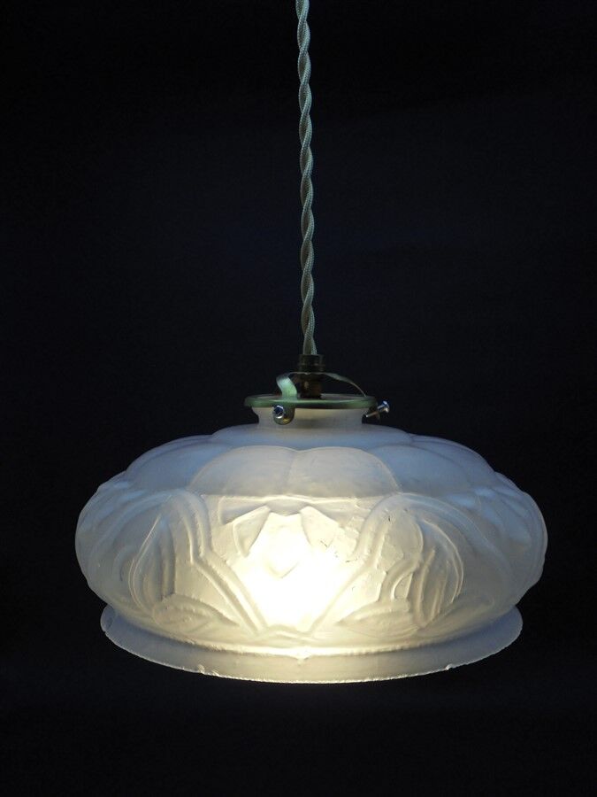 Art deco hanging lamp