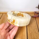 Empty marbled onyx pocket