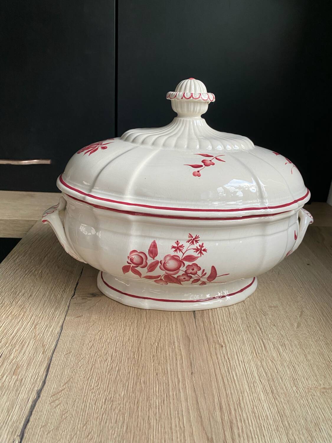 Niderviller porcelain soup tureen