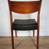 Suite of 4 Scandinavian style chairs