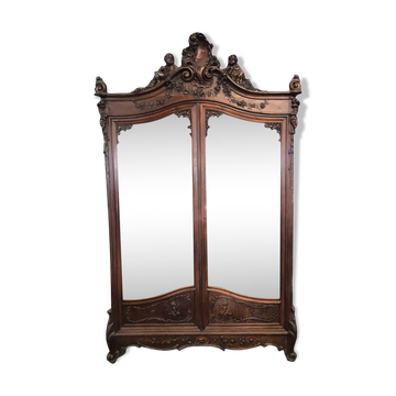 Grande chambrée de style Louis XV en noyer