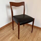 Scandinavian dining chair