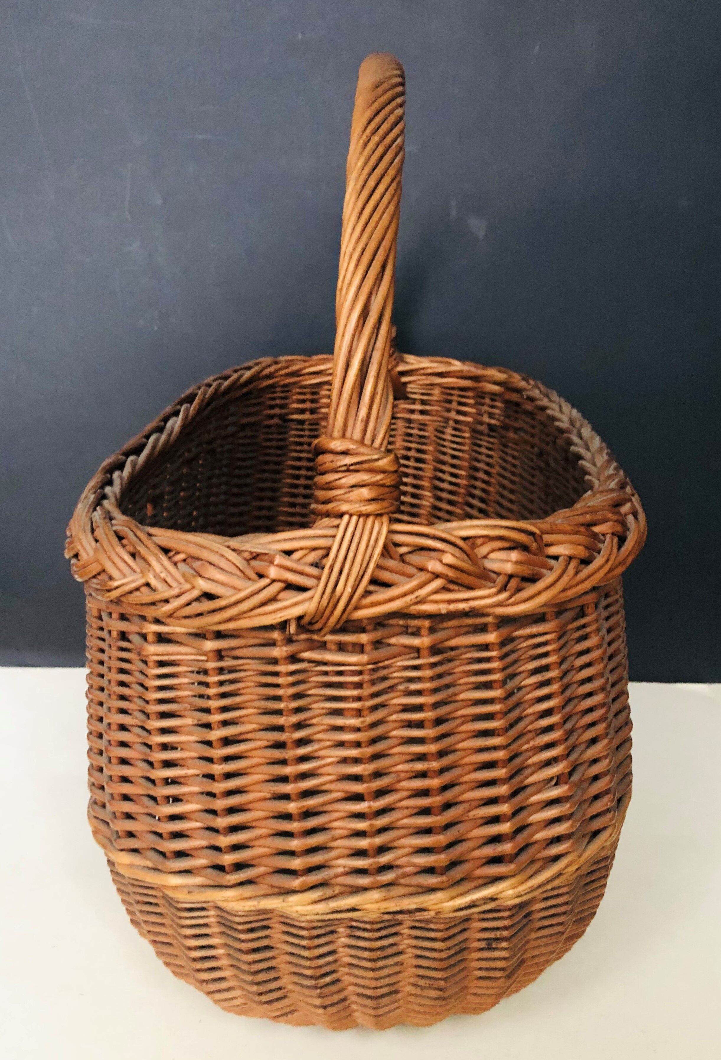 Wicker basket