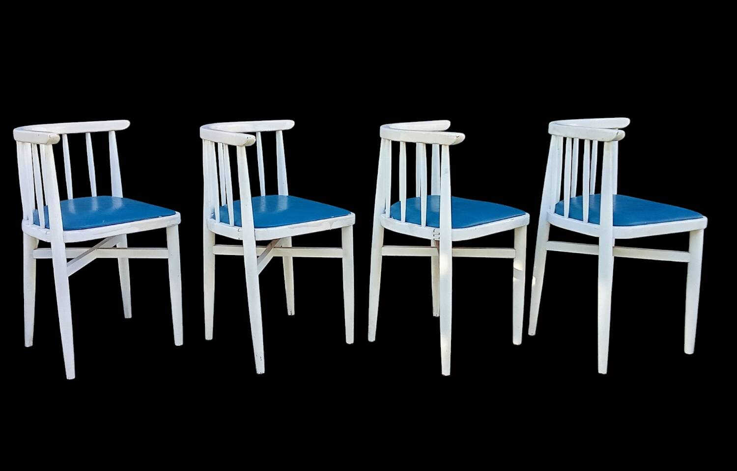 Serie de 4 chaises vintage encastrable d'angle Thonet