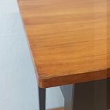 Minimalist kitchen table