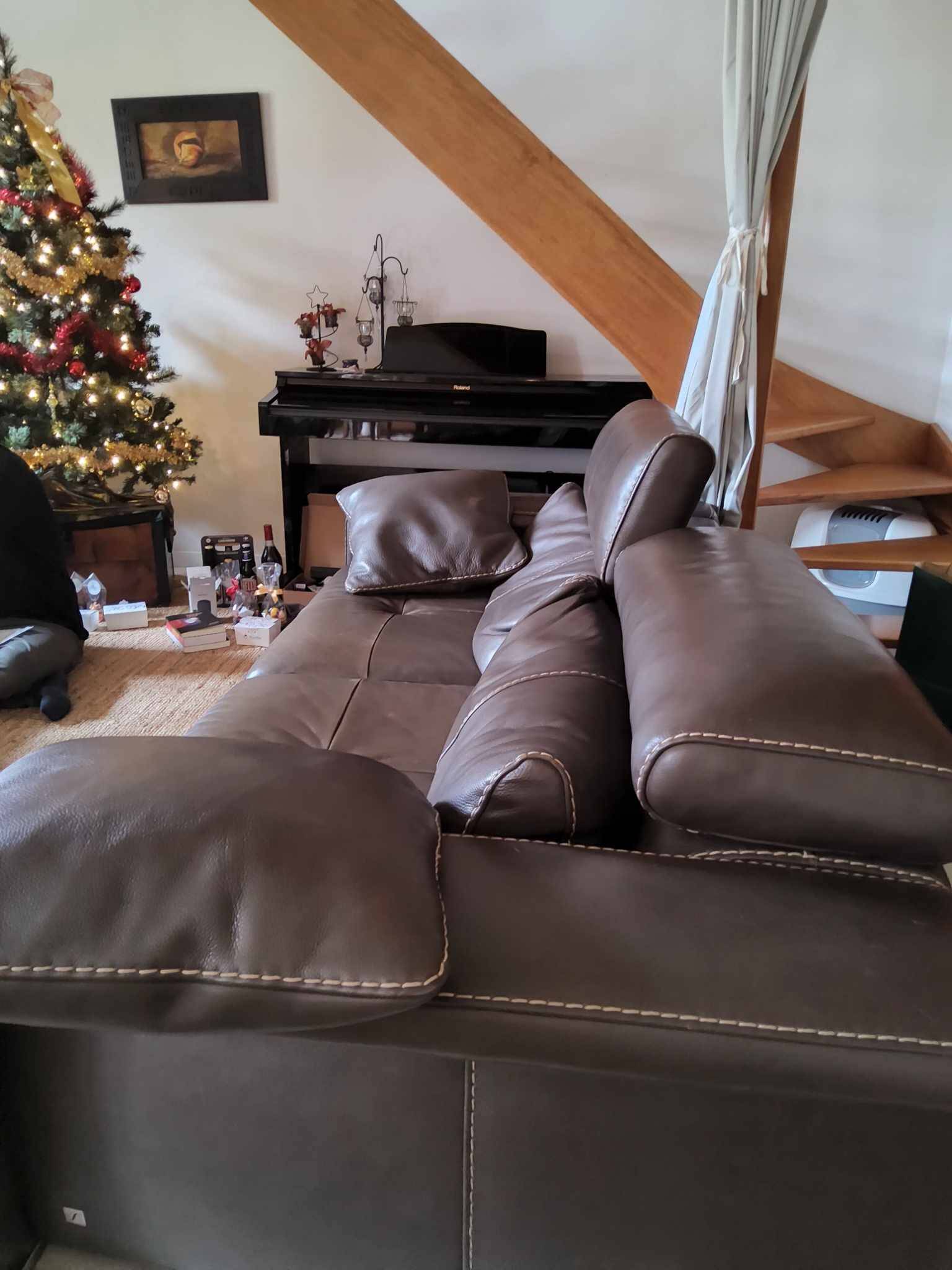 3 seater leather sofa