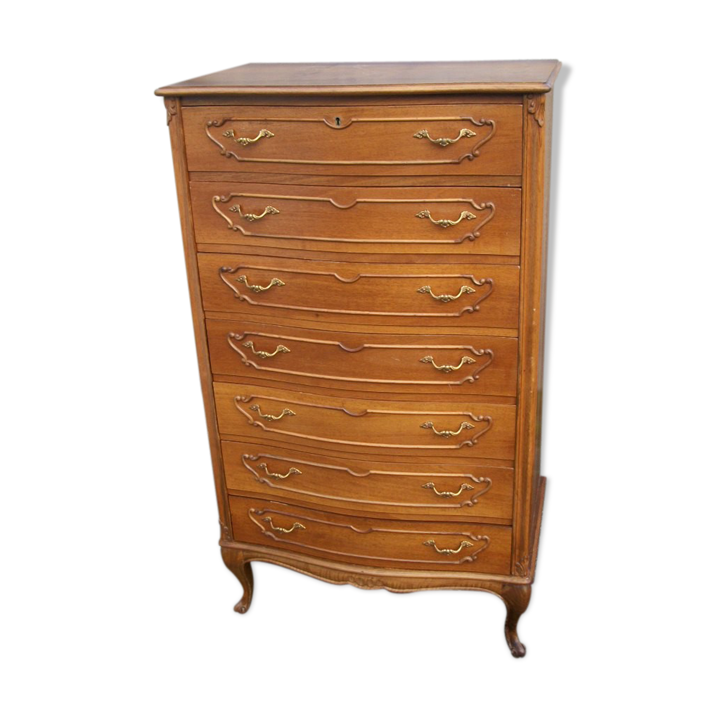Chest of drawers