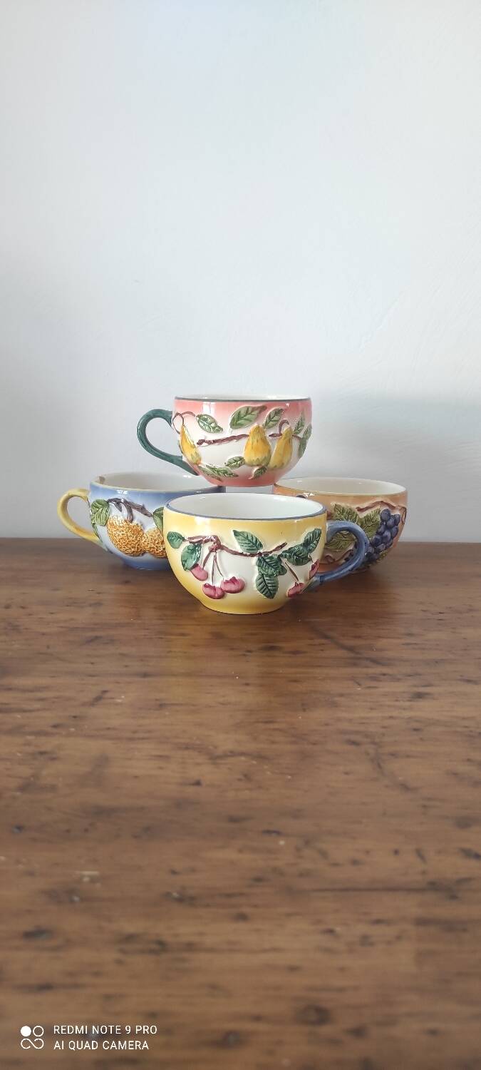 4 tasses en barbotine