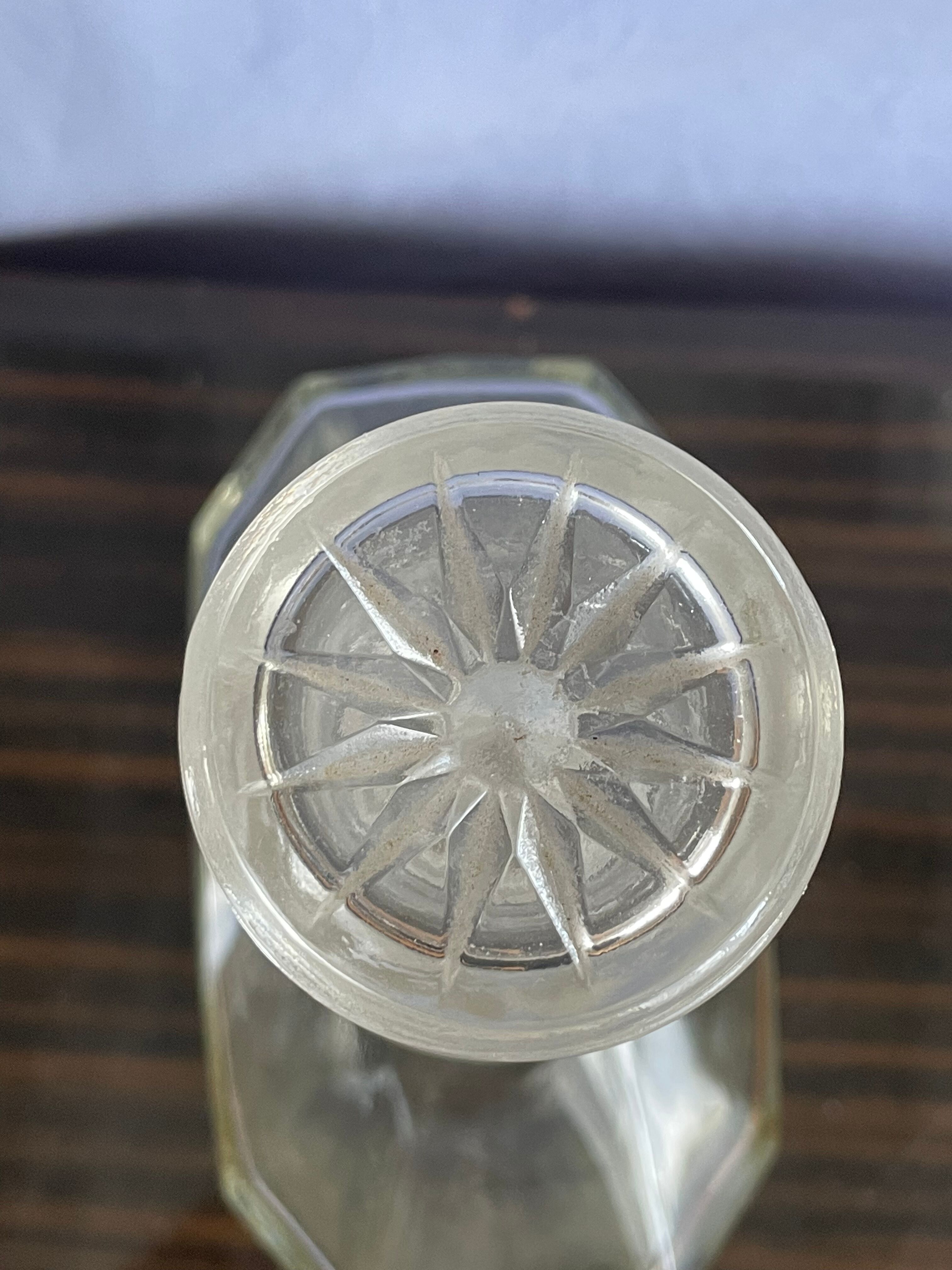 Father of 75 cl vintage glass whisky or liqueur decanters