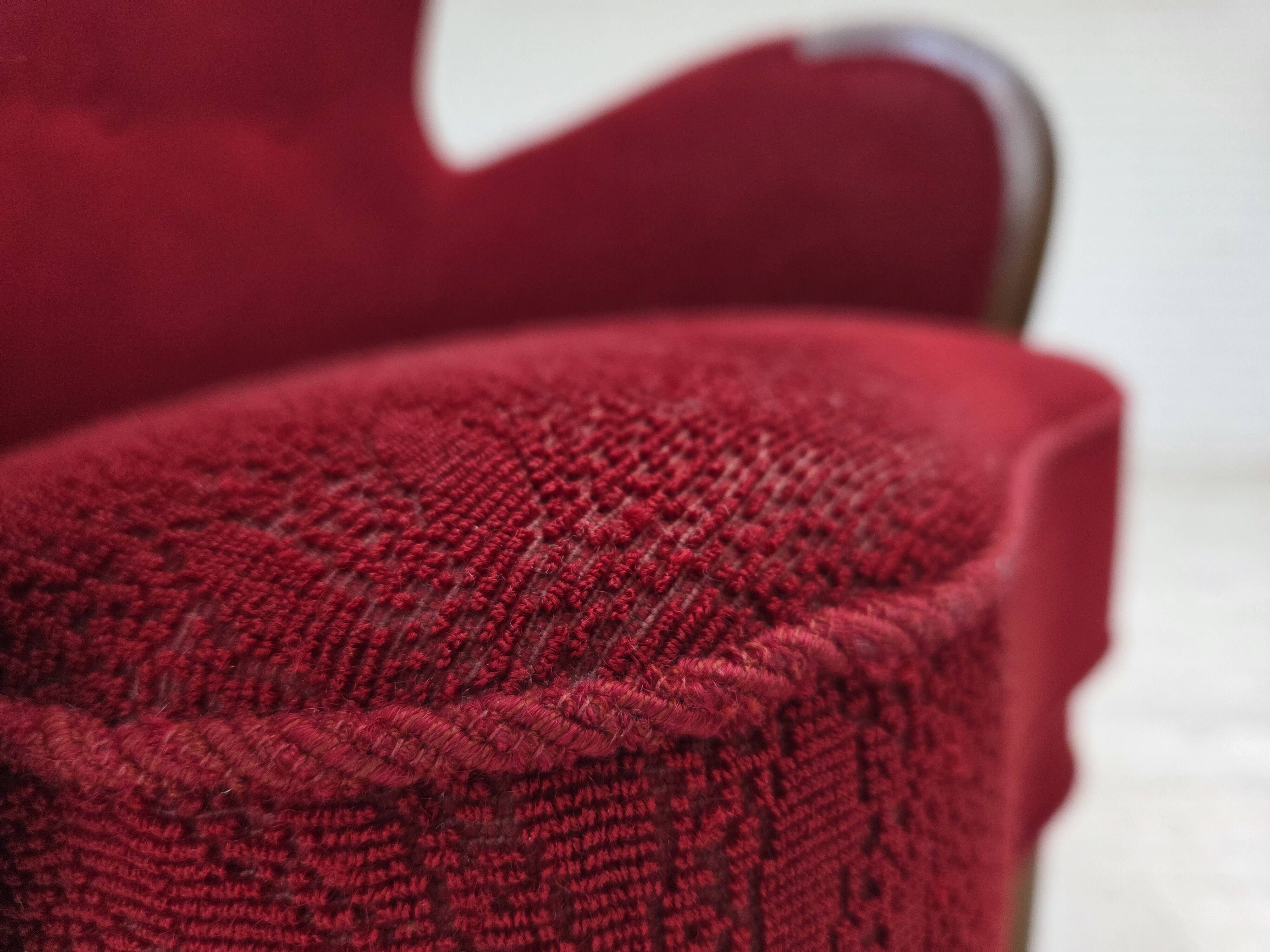 Fauteuil danois des années 1960, état d'origine, tissu en laine, pieds en bois de hêtre.