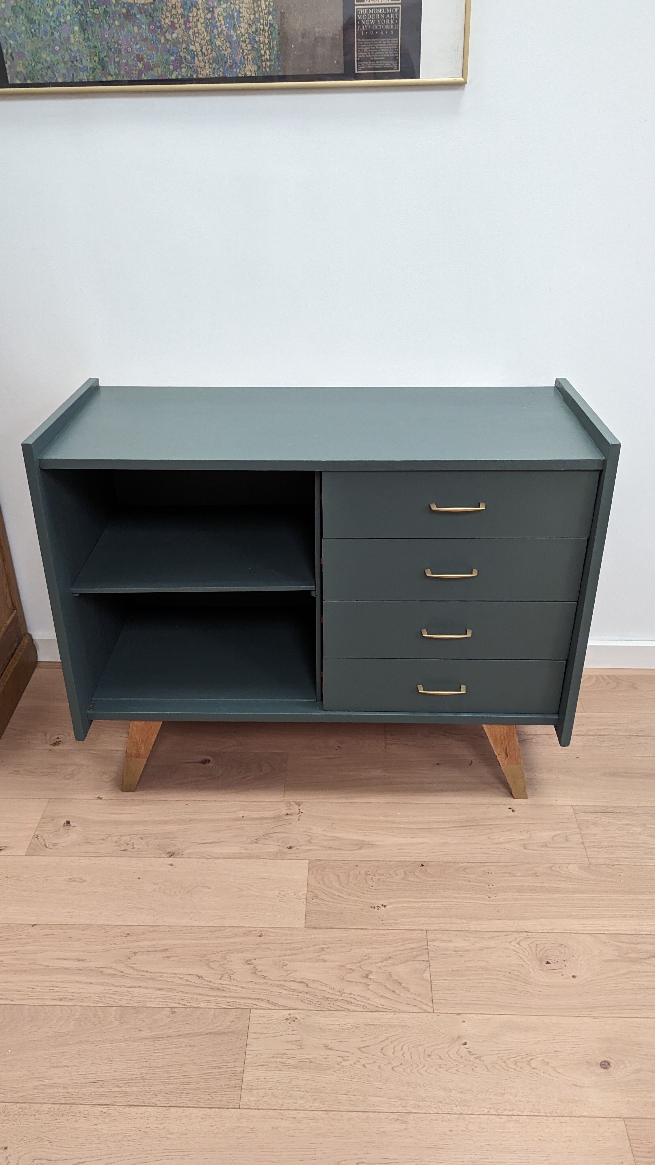 Vintage storage unit