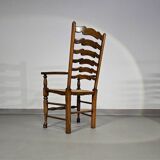 4 chaises à dossier échelle / 1 accoudoir / avec coussins en jonc