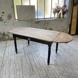 Oval pine farm table with 2m extensions