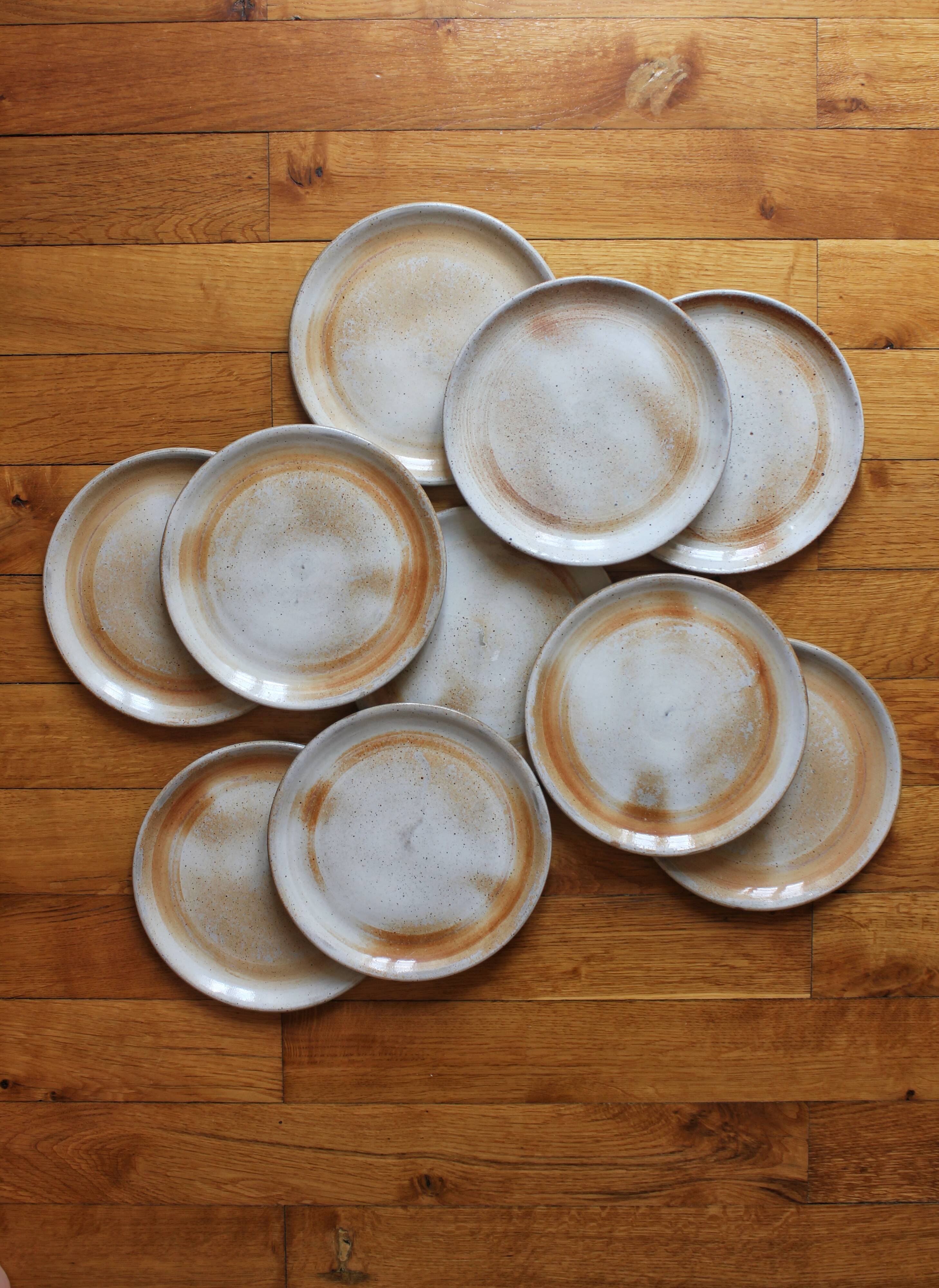 10 dessert plates in sandstone from the vintage 70s marsh