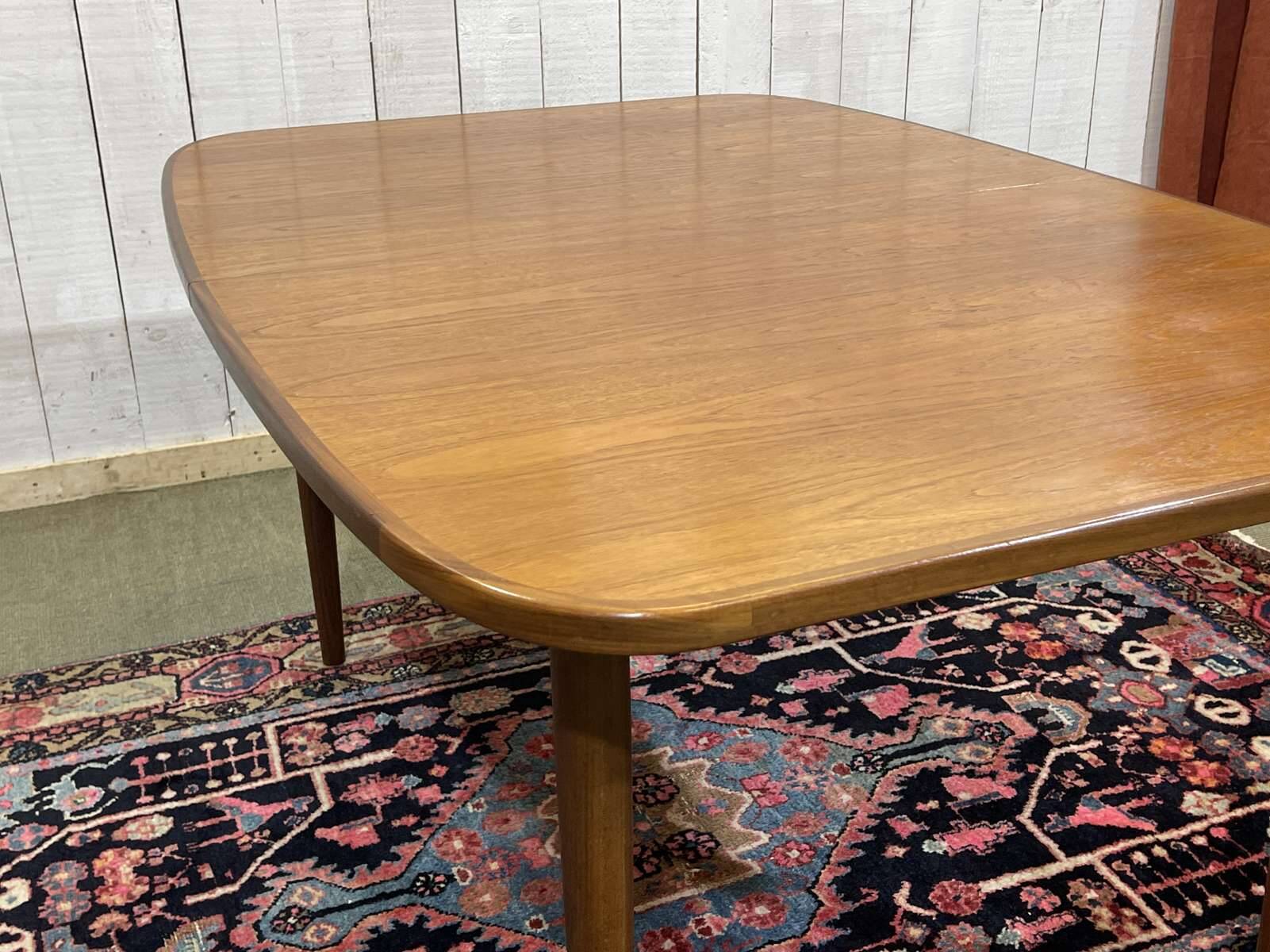 G-Plan teak table from the 1970s with butterfly extension.