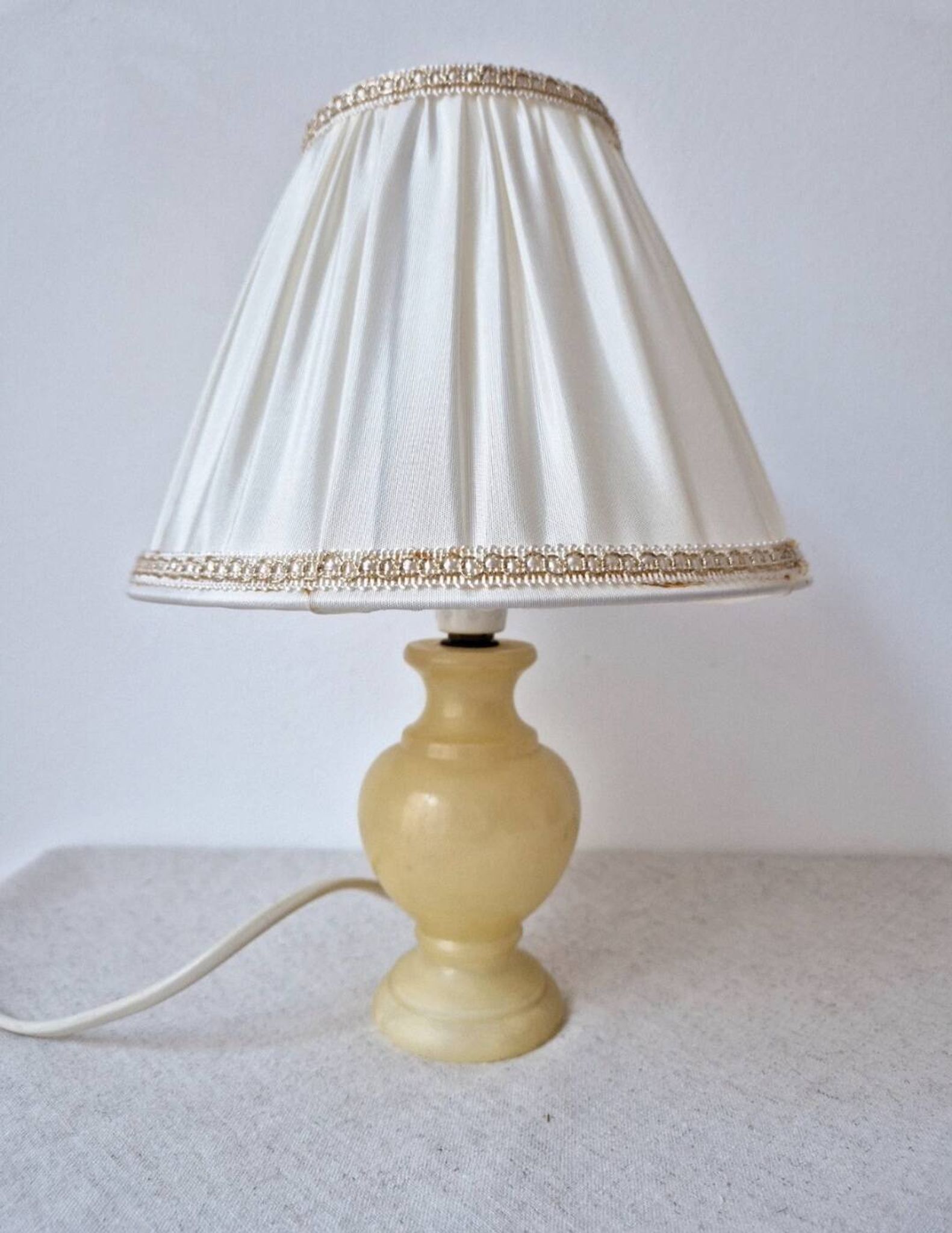 Vintage table lamp with alabaster base '1970s -