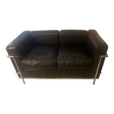 Canapé LC2 en cuir noir – Cassina, Le Corbusier / Perriand / Jeanneret