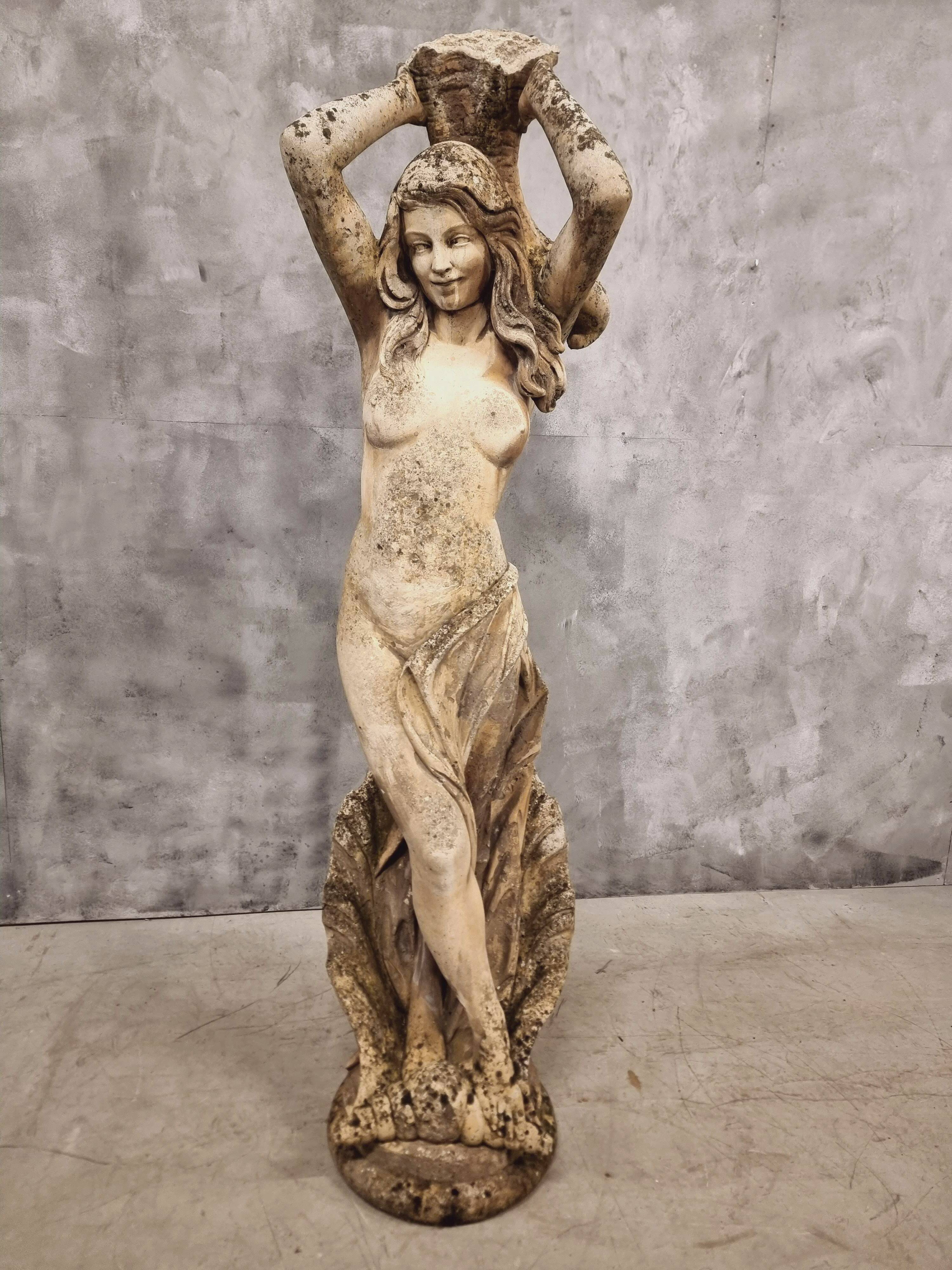 Statue de jardin ancienne en pierre sculpture française hauteur 175 cm