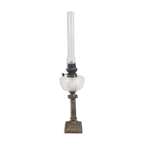 Ancienne lampe à pétrole