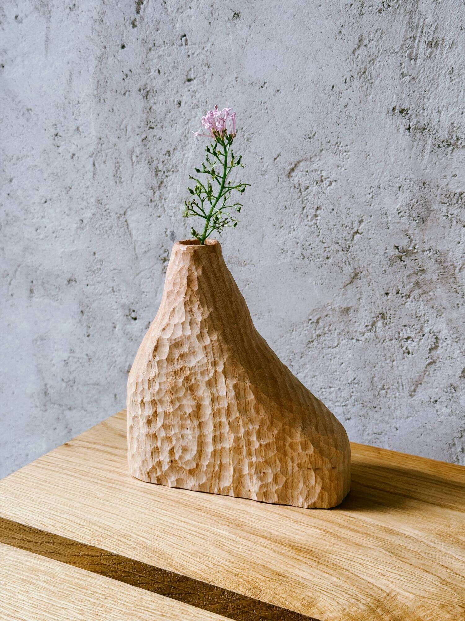 Solid wood ash soliflore hand-carved