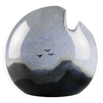 Vase en porcelaine Virebent – décor paysage stylisé – modèle Poisson TGM