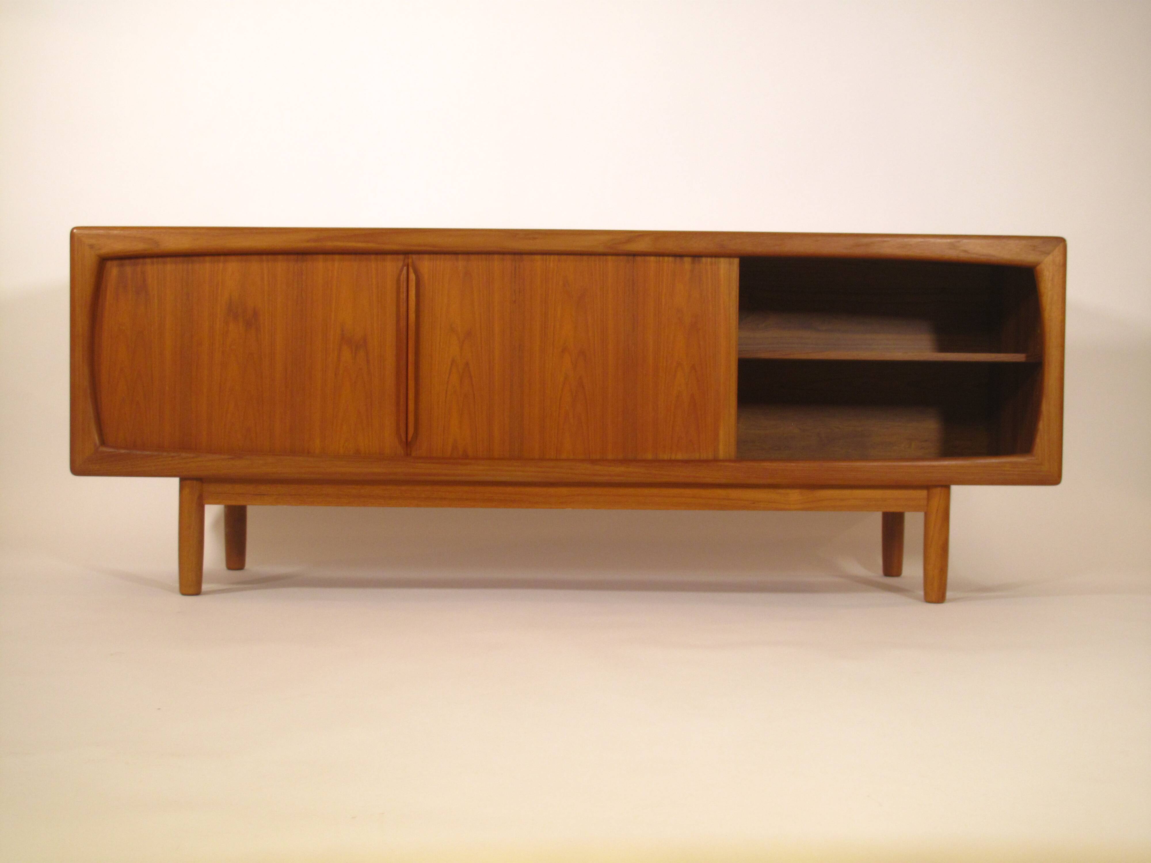 Enfilade scandinave en teck pas Hp Hansen Danemark 1960's