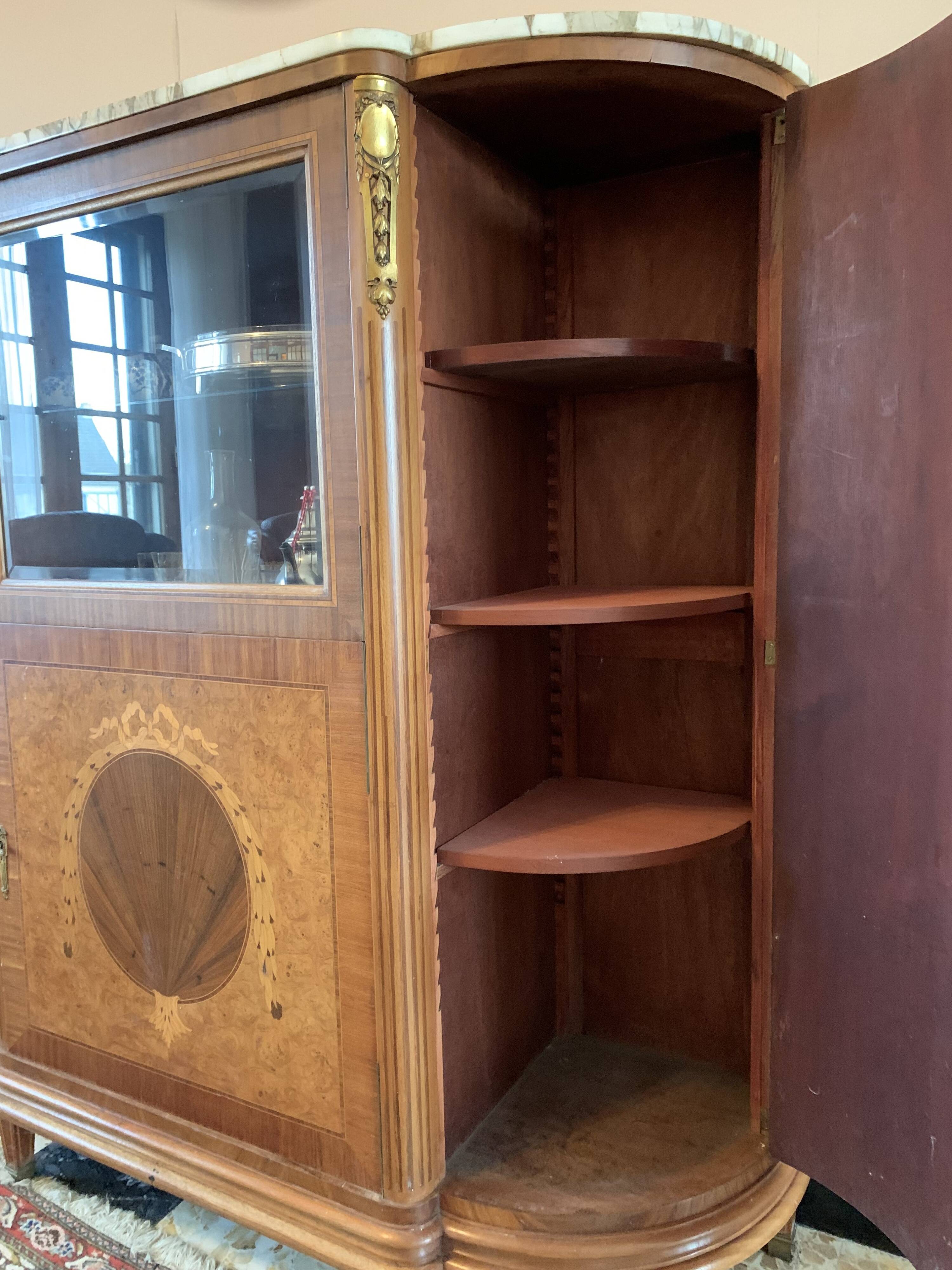 Half-moon buffet with display cabinet in Louis XVI style, marquetry with marble top.