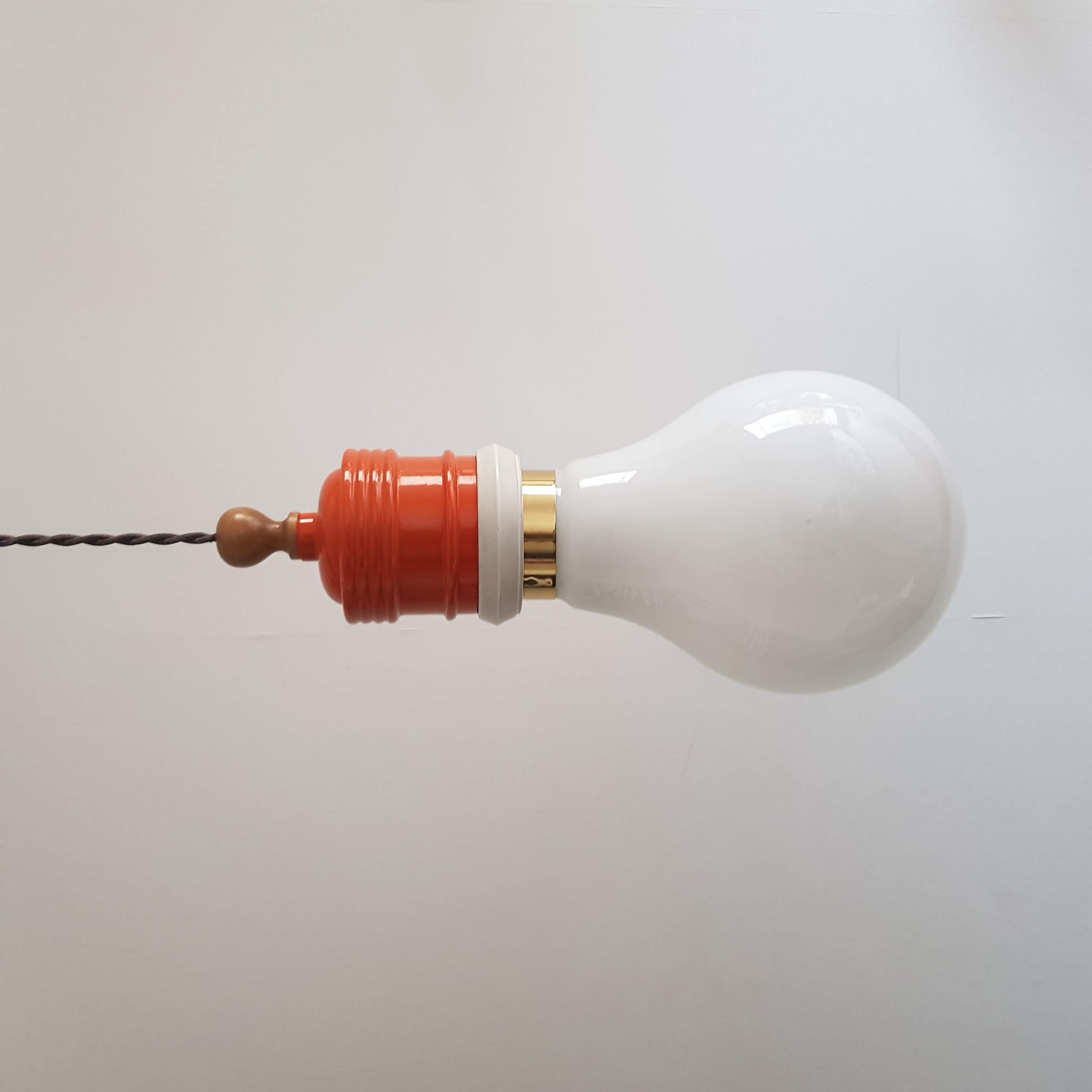 Vintage suspension bulb 1970