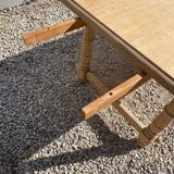 Stretchable stripped farmhouse table