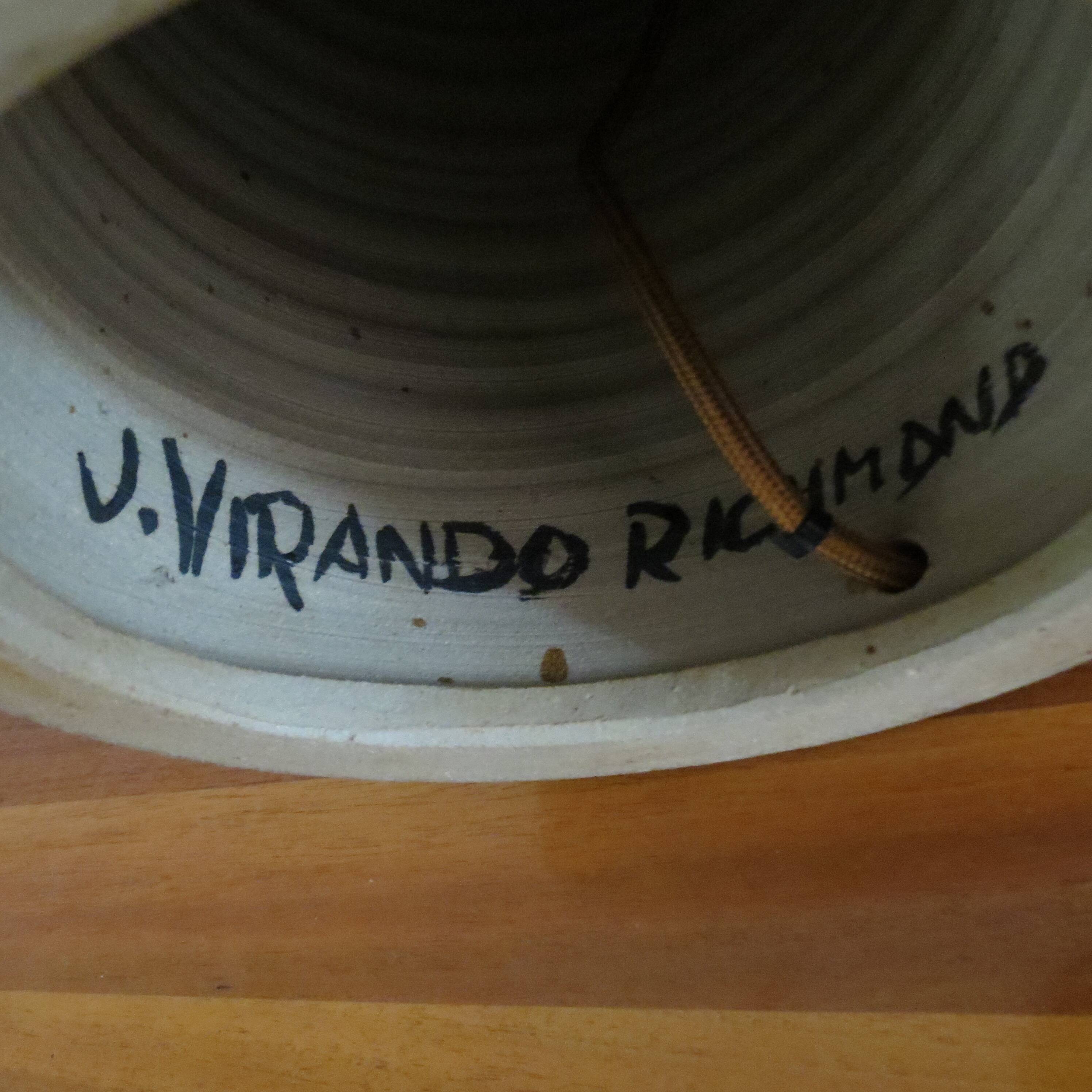 Lampe de table en céramique des années 1970 de John Virando de Richmond Hill