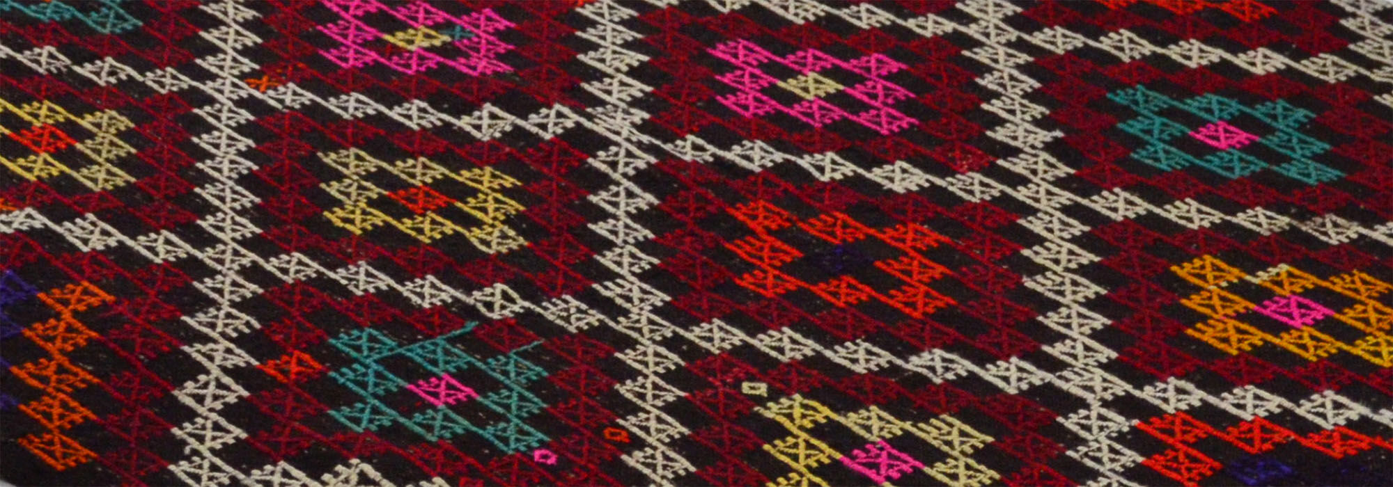 Anatolian handmade kilim rug 274 cm x 173 cm