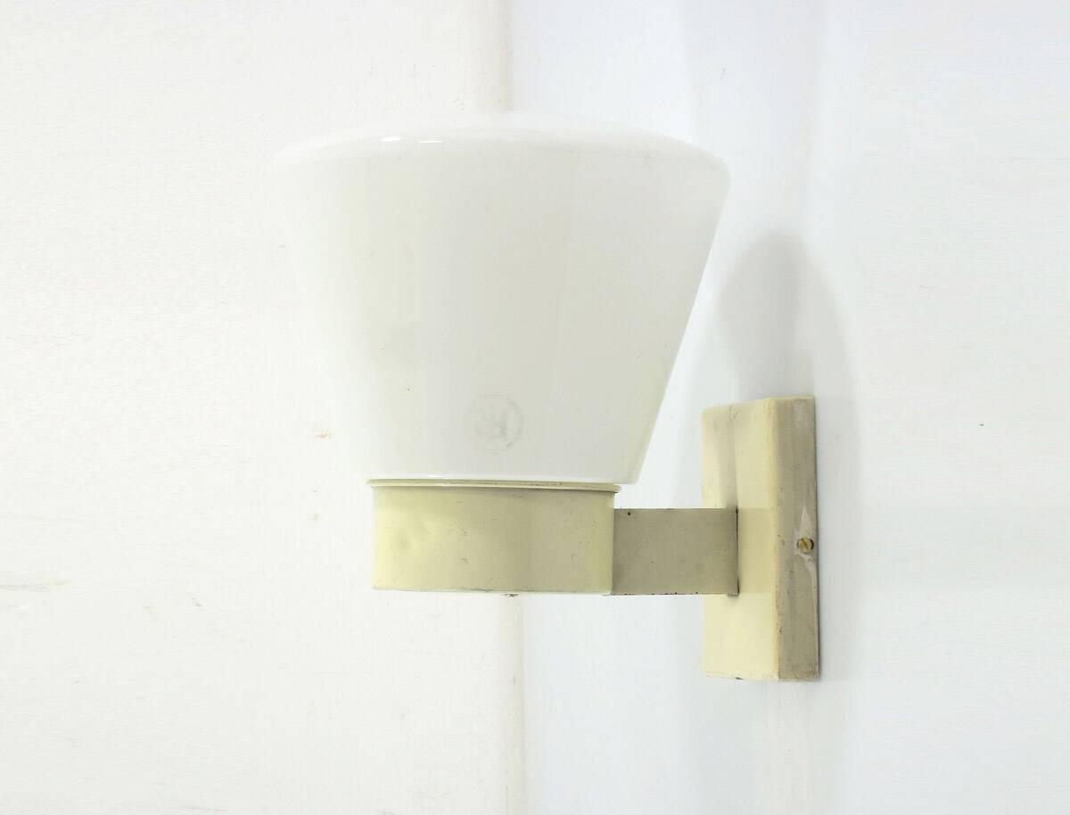 Bauhaus Industrial Style Vintage Wall Lamp, 1920s–30s