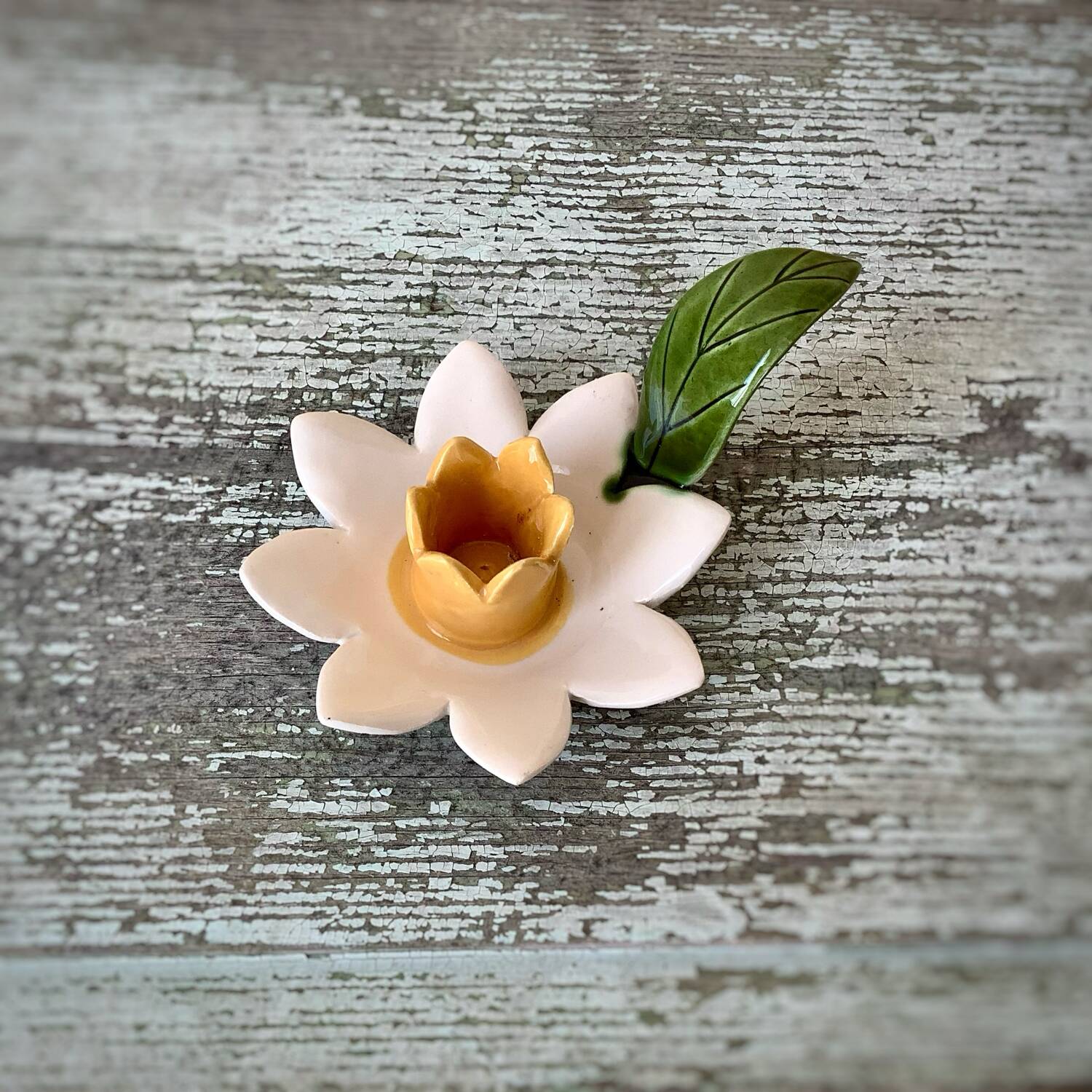 Daffodil candle holder