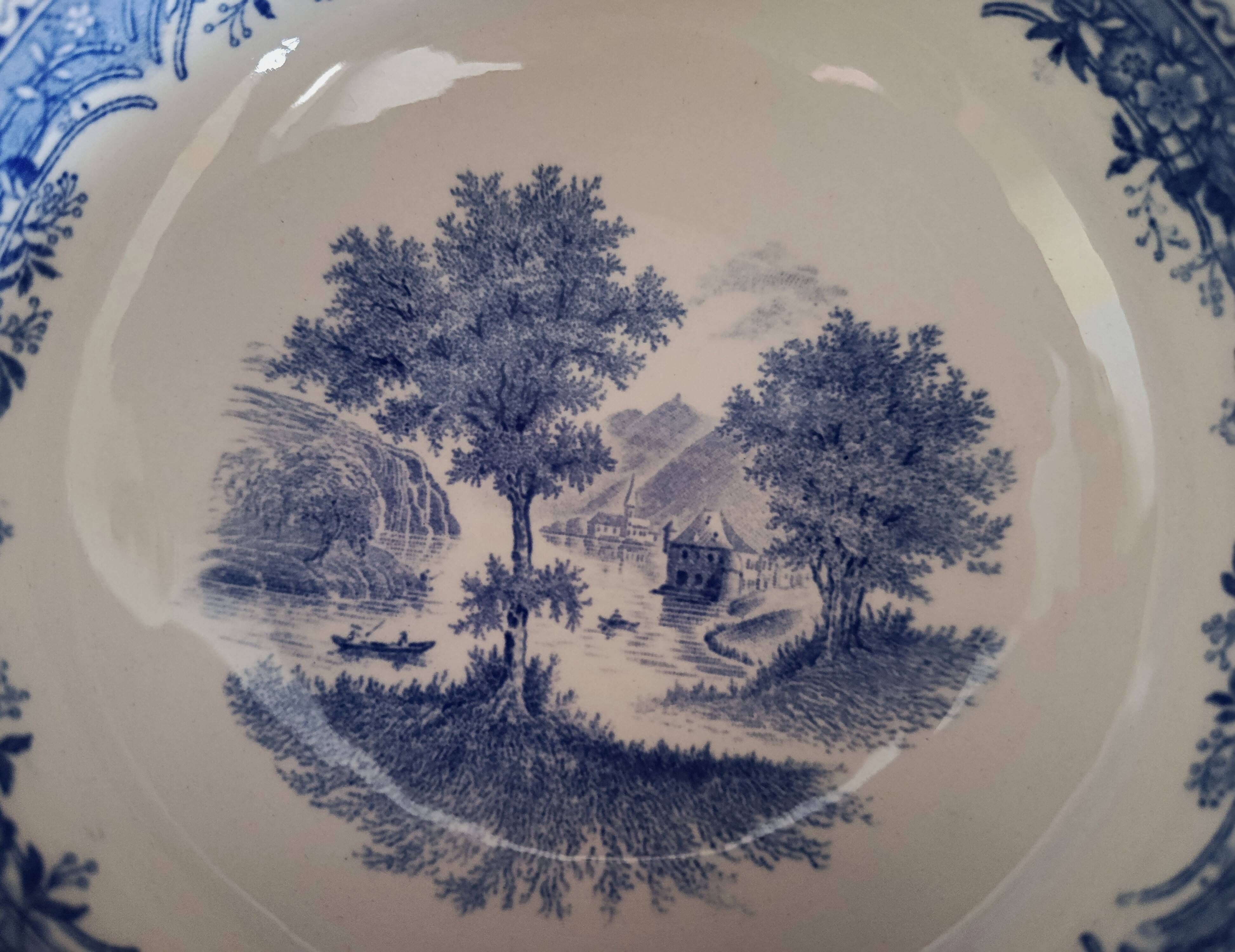 Set of 6 ceramic soup bowls by Villeroy & Boch, Burgenland model.
