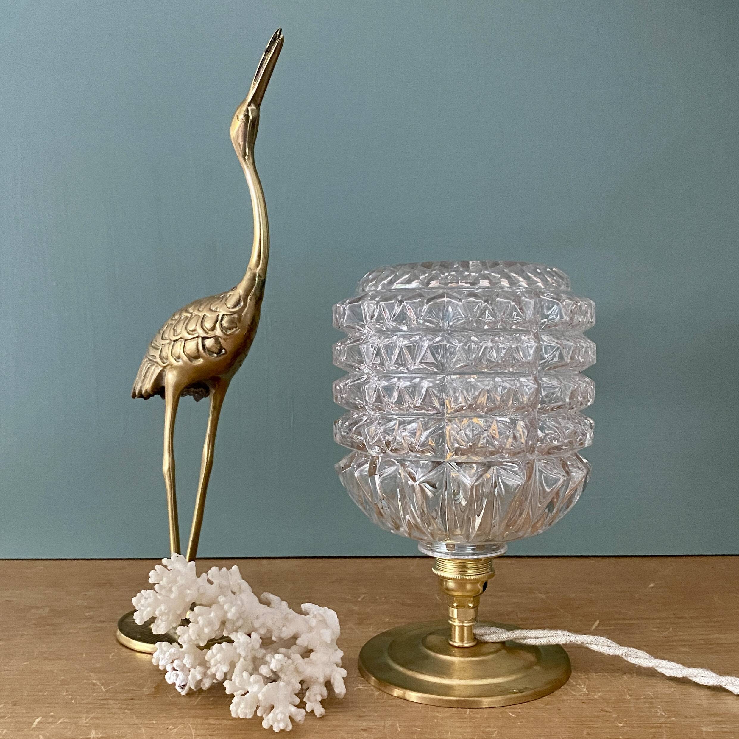 Vintage globe table lamp in molded and chiseled glass