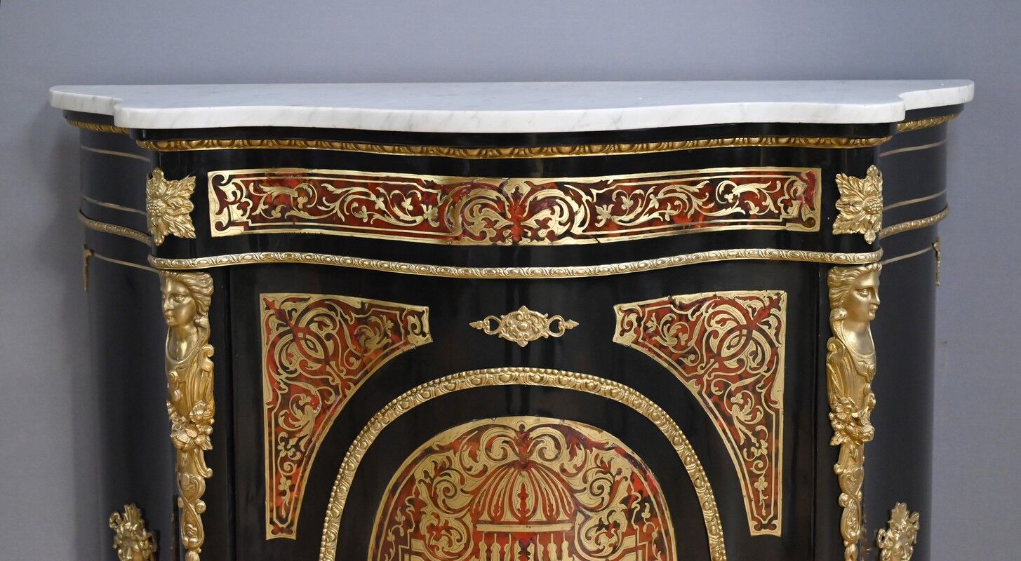 Bureau d'entre-deux in Boulle marquetry, Coignerai House, Napoleonic III period – 2nd half of the 19th century.