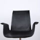 Fauteuil Danois en Cuir et Acier chromé, modèle FK 6725 ou « Tulip chair » par Preben Fabricius .