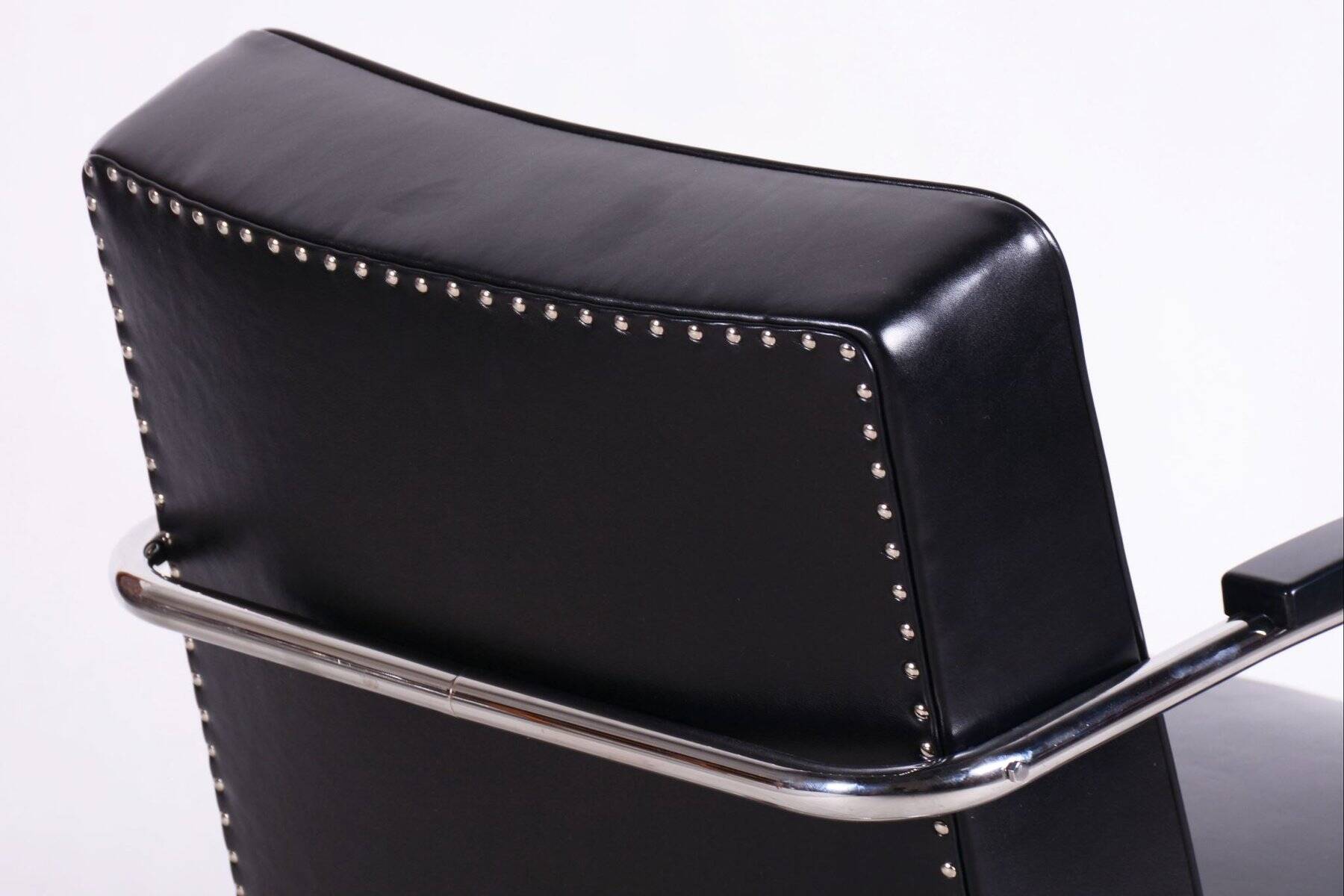 Bauhaus Seating Set in Chrome and Leather from Mücke Melder, Czech, 1930s, Set of 3