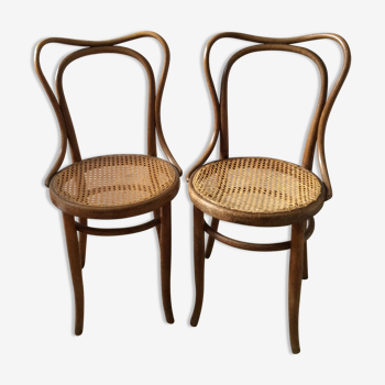 Paire de chaises bistrot anciennes signées J&J Kohn
