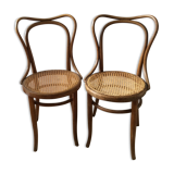 Paire de chaises bistrot anciennes signées J&J Kohn