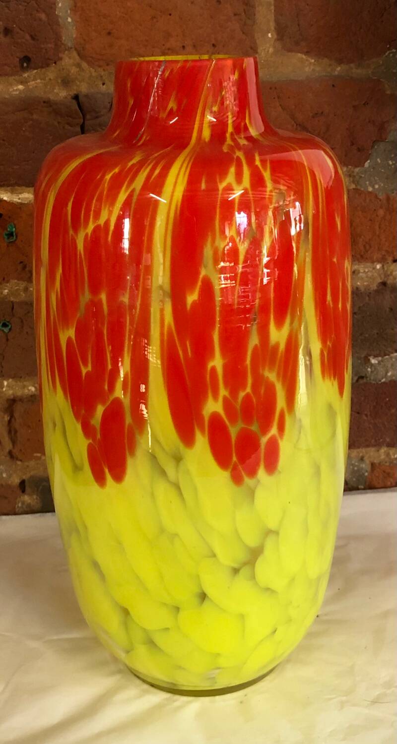 Scailmont glass vase