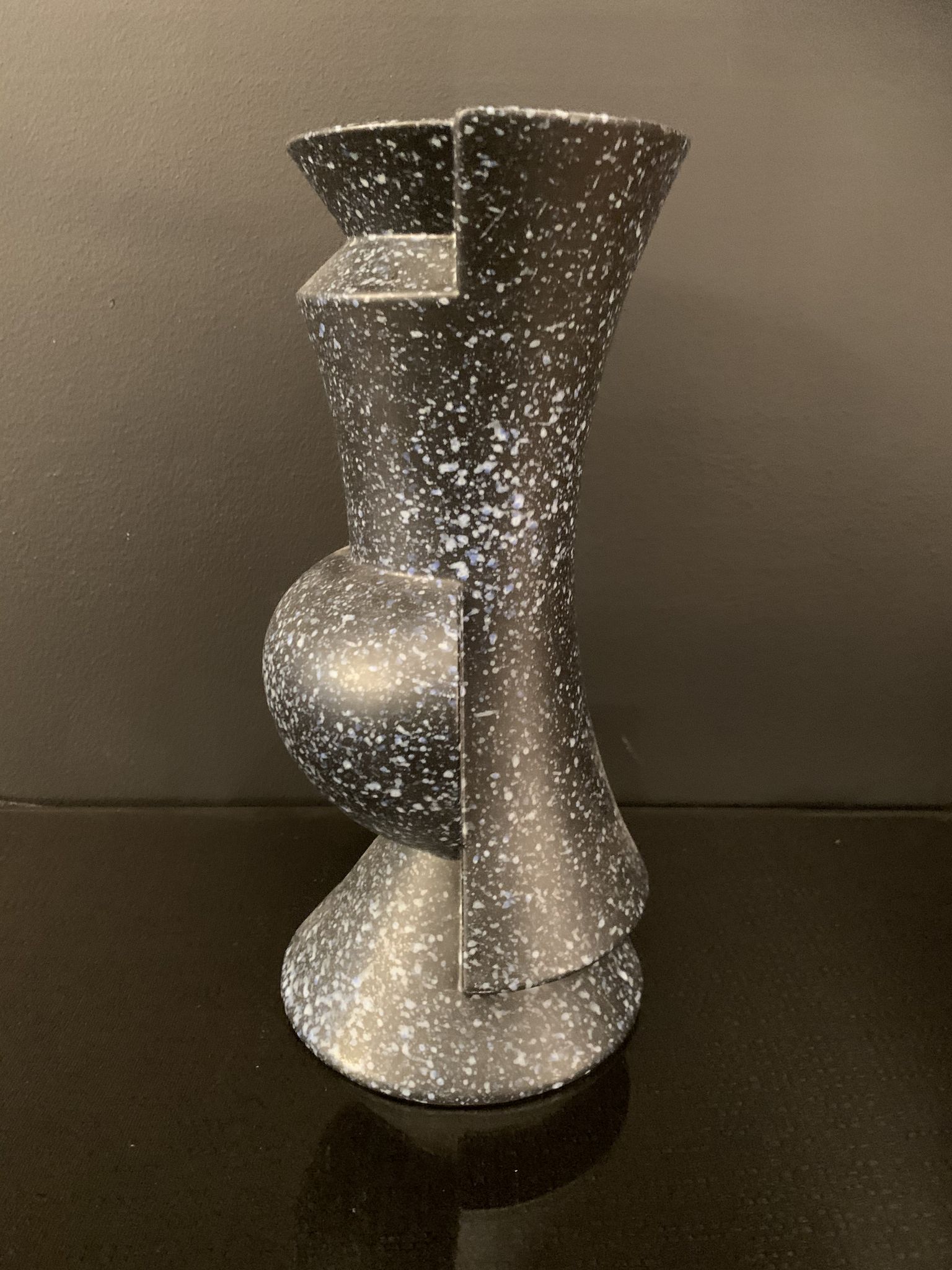 Vase design de forme géométrique Claude Dumas