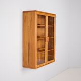 Vitrine scandinave suspendue
