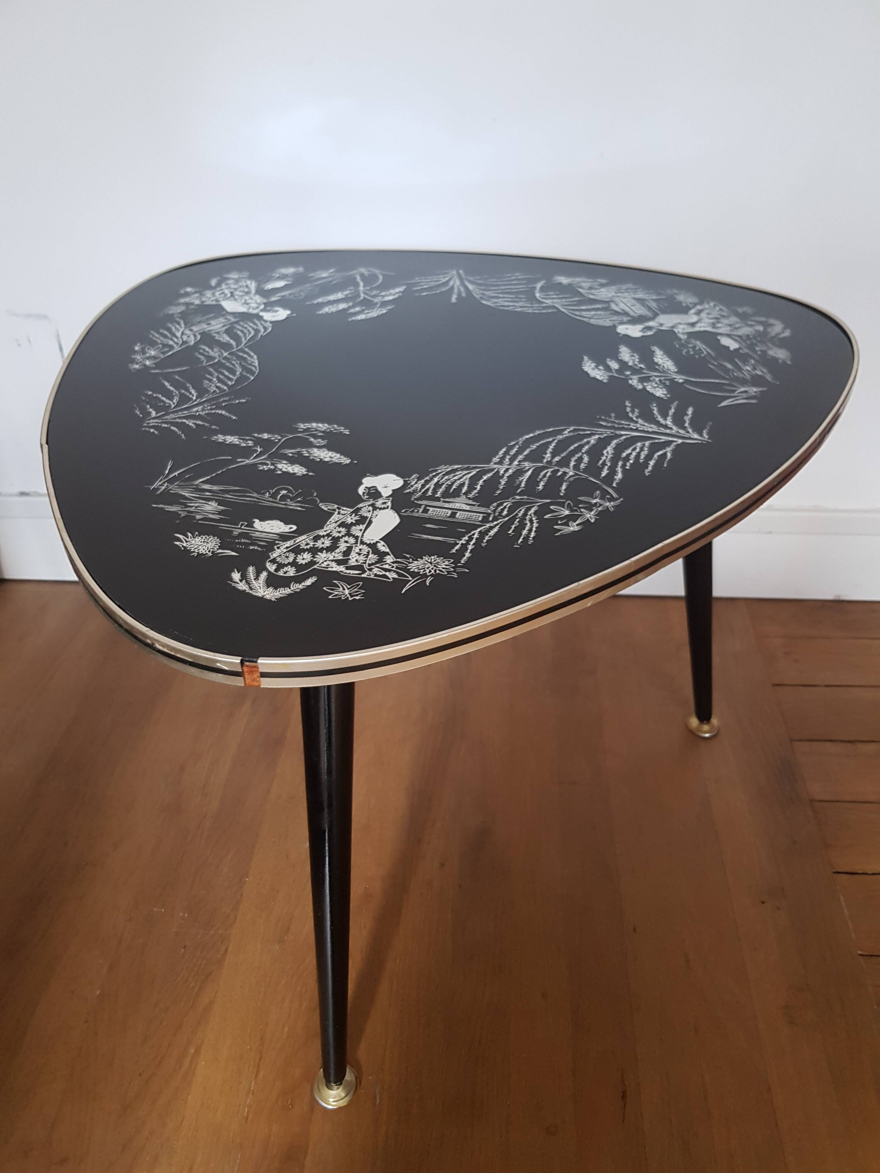Table basse tripode Art Déco