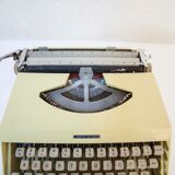 Mercedes character typewriter elite 1969