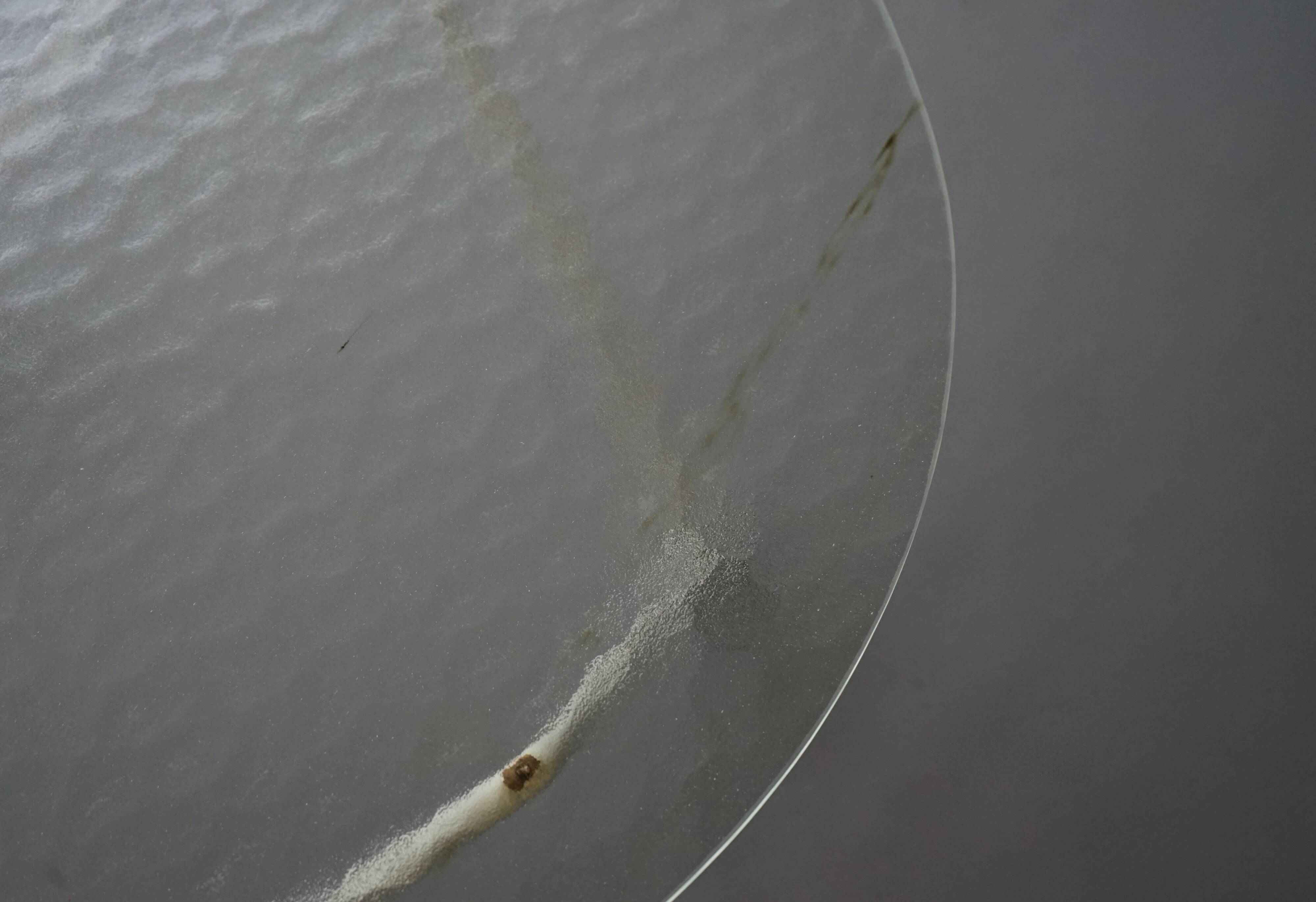 Table basse ronde minimaliste hollandaise. Années 1950